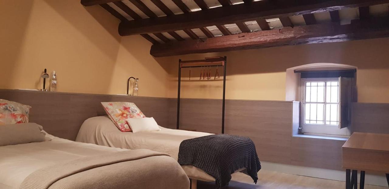 Cal Duran Bed & Breakfast Esparraguera ภายนอก รูปภาพ