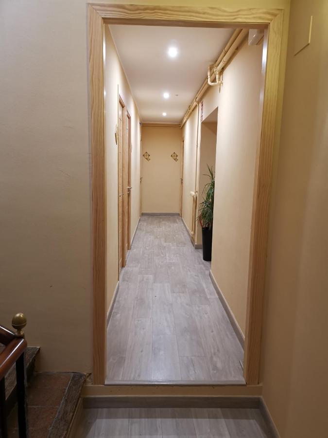 Cal Duran Bed & Breakfast Esparraguera ภายนอก รูปภาพ