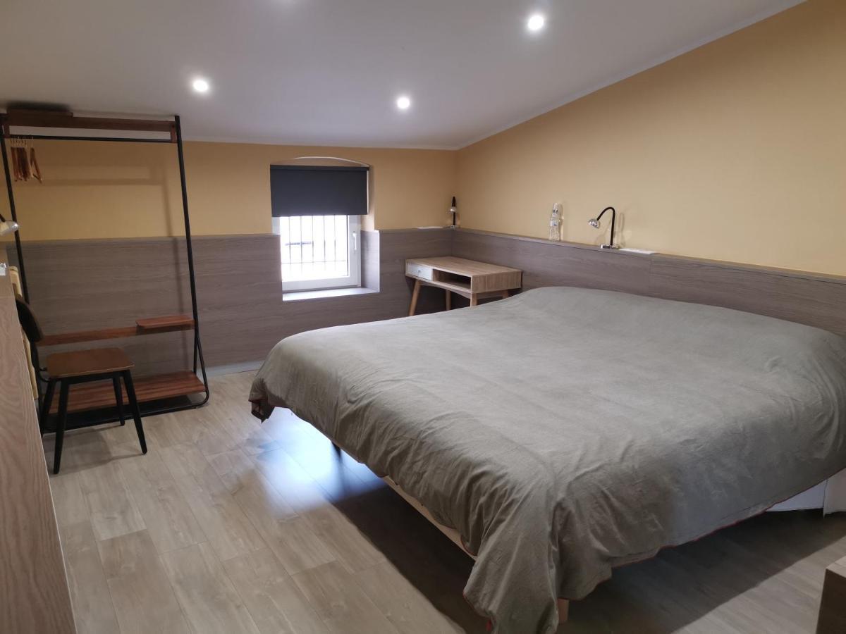 Cal Duran Bed & Breakfast Esparraguera ภายนอก รูปภาพ